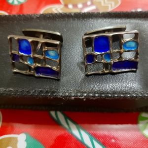 Cufflinks